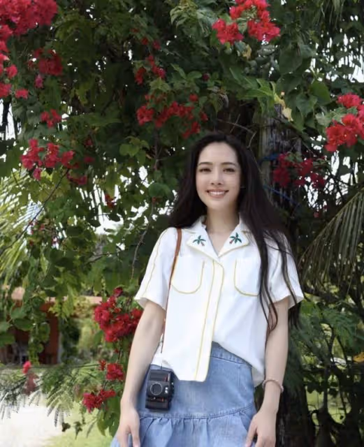 郭碧婷生二胎消失數月終露面！獨自帶娃回港暴瘦憔悴，女神范全無