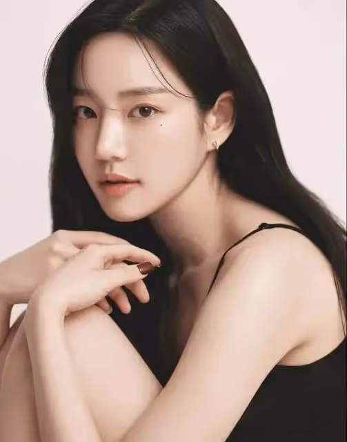 韓國女星李侑菲為什麼不紅了