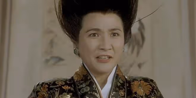 原子鏸曬照為77歲母親慶生，鄭佩佩被指頻繁出入醫院，狀況堪憂