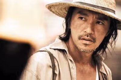 展現高EQ！周星馳被亞洲首富問：「我一天賺191億，你呢？」　他笑了笑「10字回話」征服全場