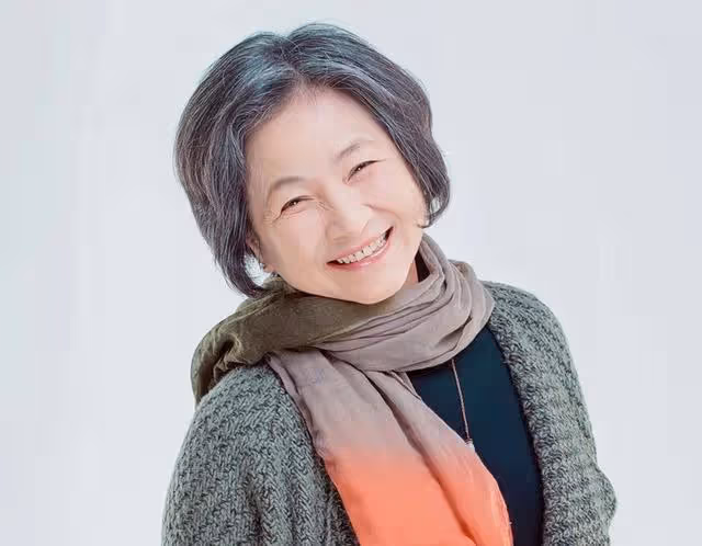 知名老戲骨或將正式息影！身體轉差靠輪椅代步，全家已移民美國