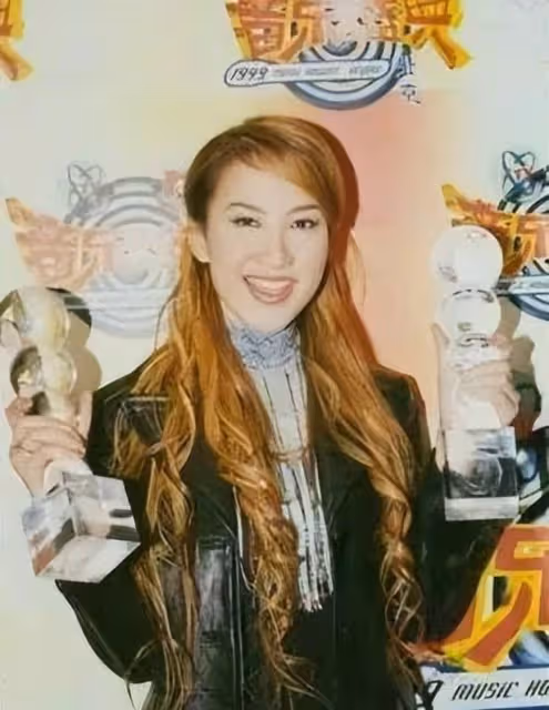 48歲電臀天后李玟,妥妥的渣男收割機,以前真的不知道!