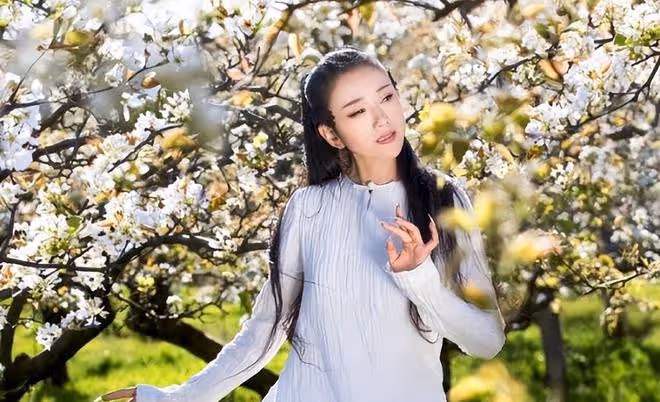 10多位明星確診陽性，李思思臉色蒼白，黃子韜雙眼通紅
