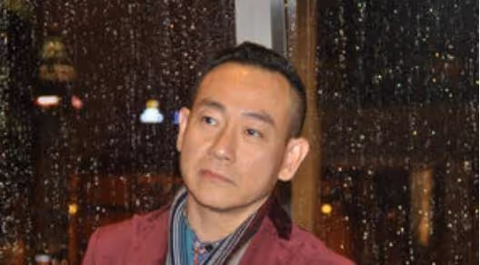 現實中曾是真警察的4位演員，張家輝上榜，而她還是「警花」！