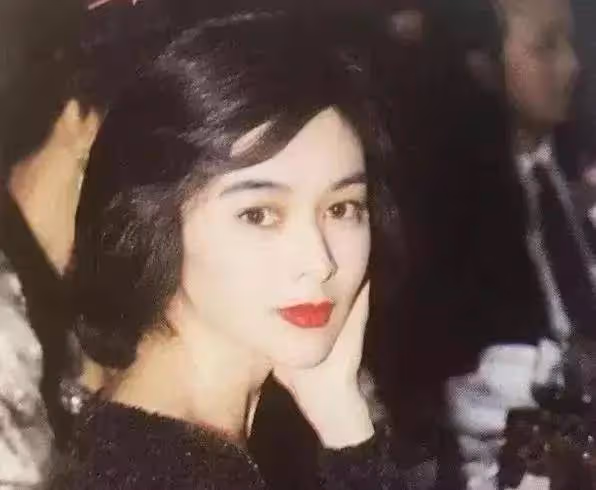 80年代港台絕色美人，如果能認識一半，說明你當年是個港台劇迷