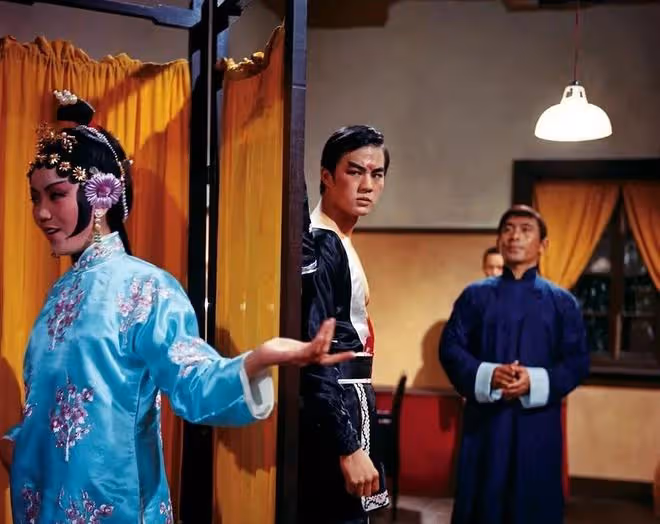 狄龍：英雄老矣！影壇再無楚留香和宋子豪，回憶香江第一美男浮沉