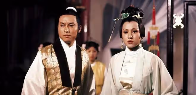 狄龍：英雄老矣！影壇再無楚留香和宋子豪，回憶香江第一美男浮沉