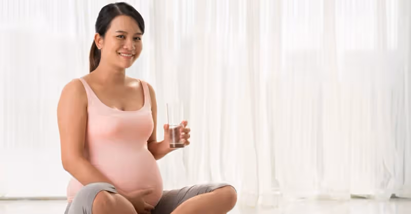 兒媳和女兒同時生孩子，婆婆伺候女兒坐月子，鄰居都夸婆婆明智