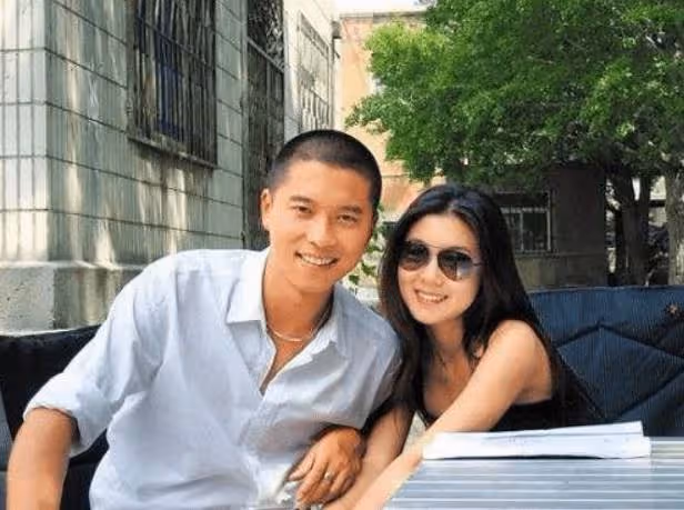 她是娛樂圈「最干凈女星」,出道19年從不接啵啵戲,最終將初次留給老公