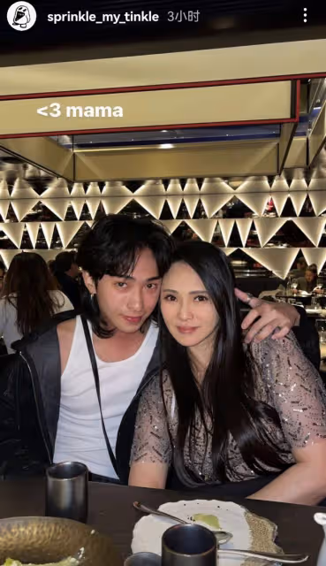 伊能靜兒子放假回台北,和異性逛街手舞足蹈,靠在女生肩頭不避嫌