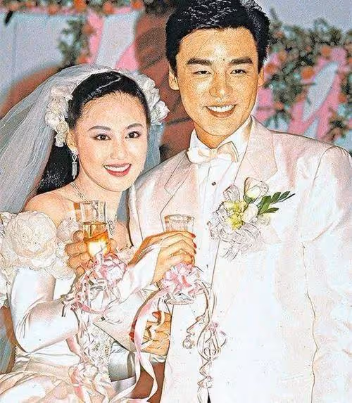 60歲章小蕙自曝更年期症狀,身體不好,但臉上仍比關之琳顯年輕