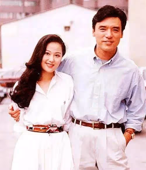 60歲章小蕙自曝更年期症狀,身體不好,但臉上仍比關之琳顯年輕