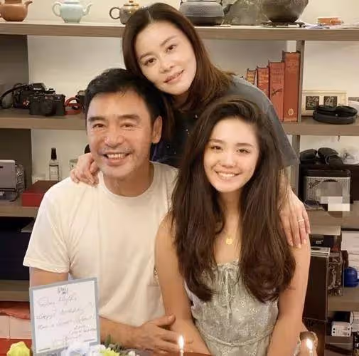 60歲章小蕙自曝更年期症狀,身體不好,但臉上仍比關之琳顯年輕