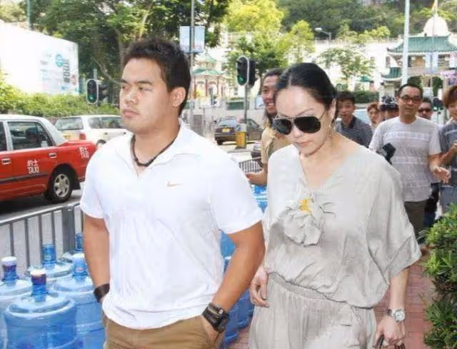 60歲章小蕙自曝更年期症狀,身體不好,但臉上仍比關之琳顯年輕