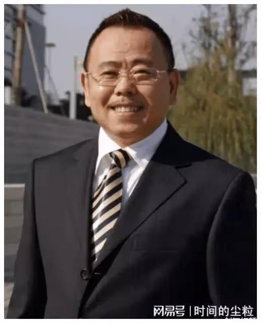 同是德藝雙馨的藝術家，為什麼潘長江的吃相那麼難看？