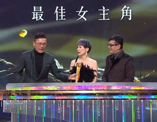 恭喜！吳君如前弟媳勇奪視後激動大哭，一度得罪高層被TVB封殺