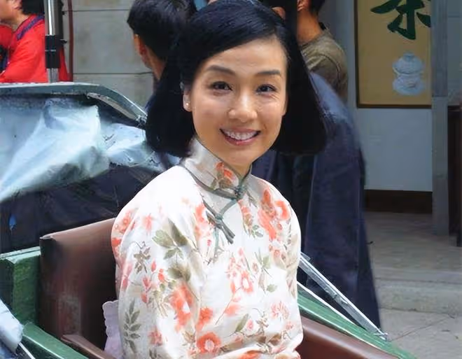 恭喜！吳君如前弟媳勇奪視後激動大哭，一度得罪高層被TVB封殺