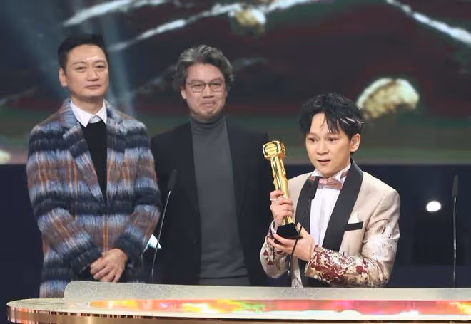 TVB頒獎禮！視帝視後實至名歸，黃日華稱或最後一次亮相電視熒幕