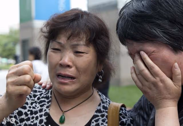 兒媳婦對婆婆動了手,唯一兒子卻是十多年沒有叫媽