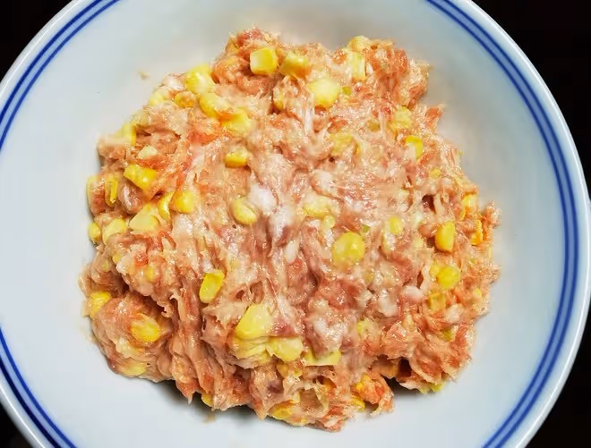 賊好吃～玉米豬肉餡
