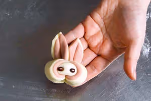 兔然暴富 兔子形狀的奶香小饅頭