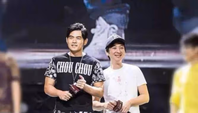 周杰倫回應彈琴擾民:我家沒鄰居,曾花6.6億買豪宅,年入過億