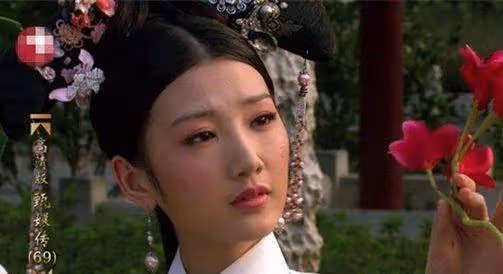甄嬛傳：為何眉莊兩次懷孕，皇后都不下手？原來她也是替身