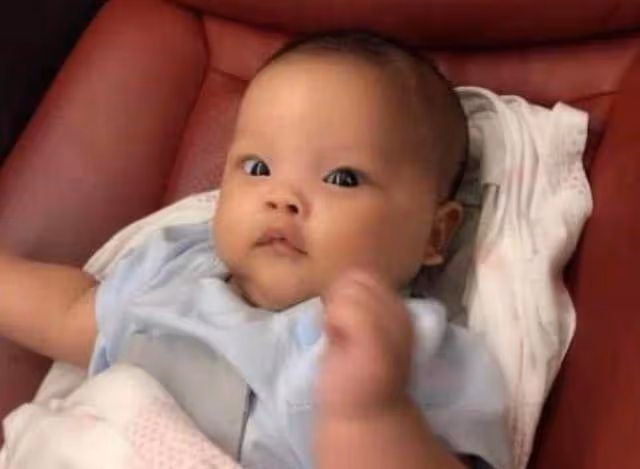 有種遺傳叫「整容狂人」韓安冉，媽媽再漂亮，也沒法改變女兒外貌