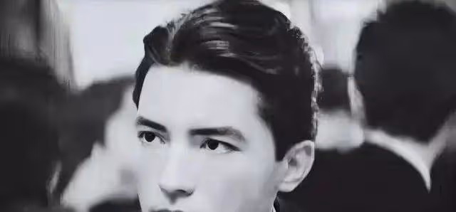低調的國際影帝尊龍，出演《末代皇帝》，榮獲奧斯卡終身成就獎