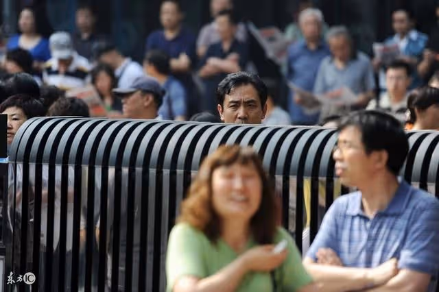 孩子無故失蹤急壞父母，卻是被奶奶擄走，原因讓人唏噓