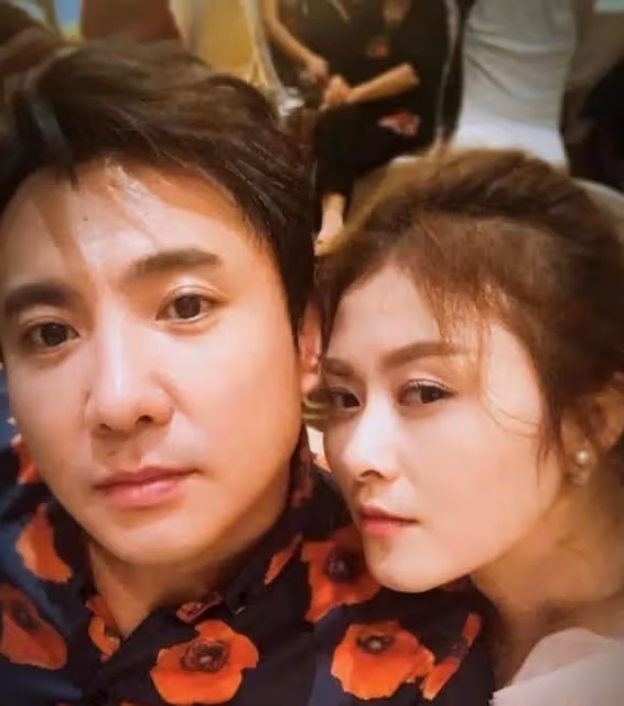 沈騰王琦合體現身破婚變傳聞，沈騰錄春晚後回酒店，妻子緊隨其後