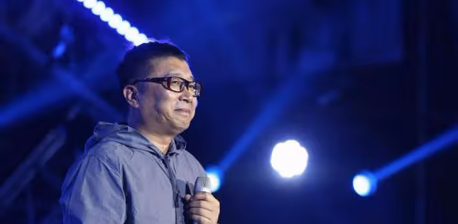 一首歌吃一輩子的歌手，龐龍求封殺，楊臣剛破吉尼斯紀錄