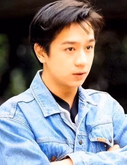 陳浩民：娶小16歲嬌妻，婚後連生四胎，如今一家六口其樂融融