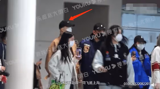 愛豆趙磊疑似戀情曝光!連續三天帶女生聚餐,全程搭肩摟腰秀恩愛
