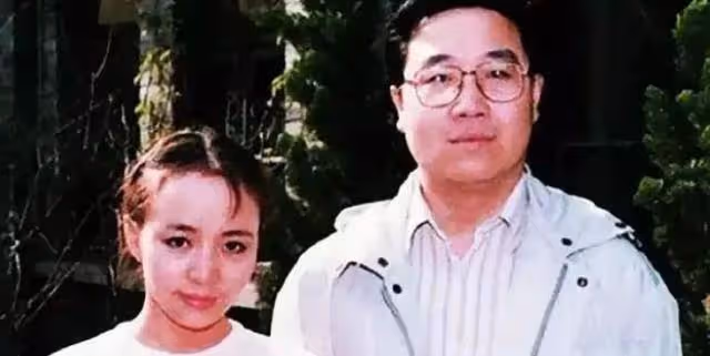老照片直擊80年代影視明星夫妻相:圖6陳道明杜憲,圖9張國立鄧婕