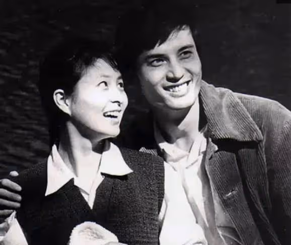 老照片直擊80年代影視明星夫妻相:圖6陳道明杜憲,圖9張國立鄧婕