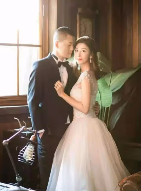 她是觀眾口中的「壞女人」,嫁富豪丈夫依然演戲,如今成人生贏家