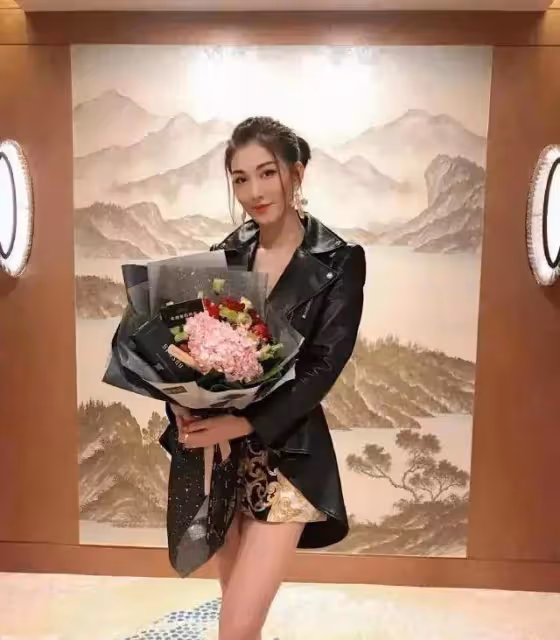 她是觀眾口中的「壞女人」,嫁富豪丈夫依然演戲,如今成人生贏家