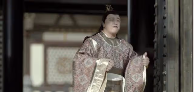 她14歲出道,21歲獲百花獎最小影后,丈夫是《慶餘年》中的林大寶