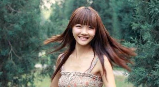她14歲出道,21歲獲百花獎最小影后,丈夫是《慶餘年》中的林大寶