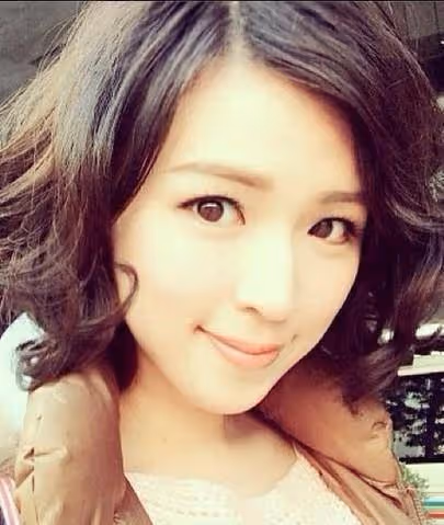 天生豐滿迷人,10年接戲140部戲,拒絕1000萬飯局眼都不眨!
