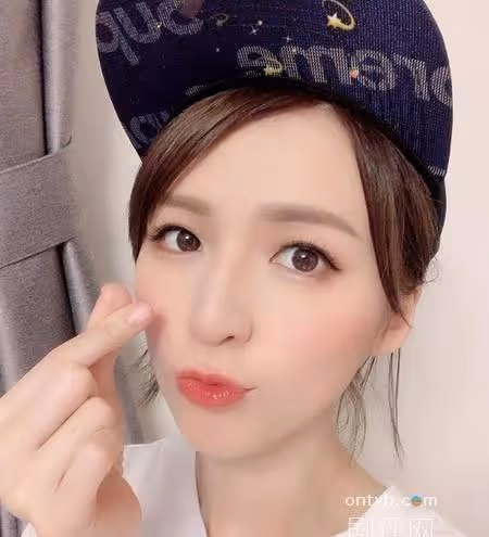 天生豐滿迷人,10年接戲140部戲,拒絕1000萬飯局眼都不眨!