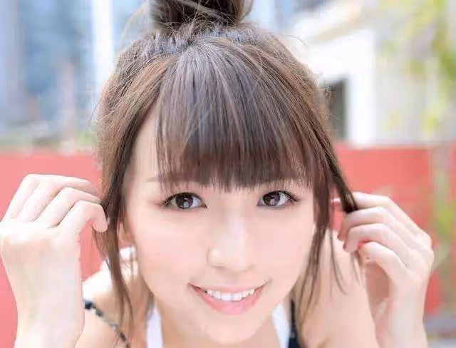 天生豐滿迷人,10年接戲140部戲,拒絕1000萬飯局眼都不眨!