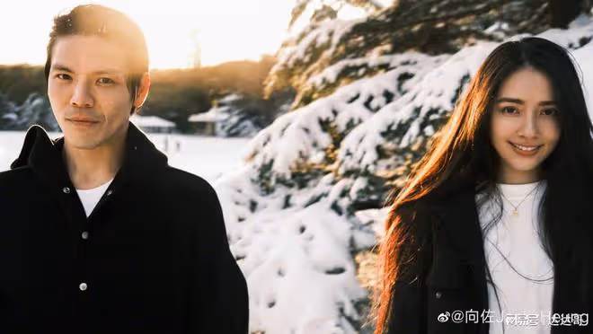 向佐爆出軌後半年未同框 郭碧婷低調露面坐私人飛機返港好憔悴