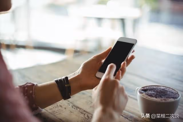 我們住的房子是公婆全款買的，我爸媽卻非要來我們家住下養老
