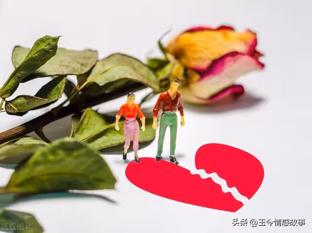 母親離婚帶我凈身出戶,多年後,富豪父親捧著車房求見我一面