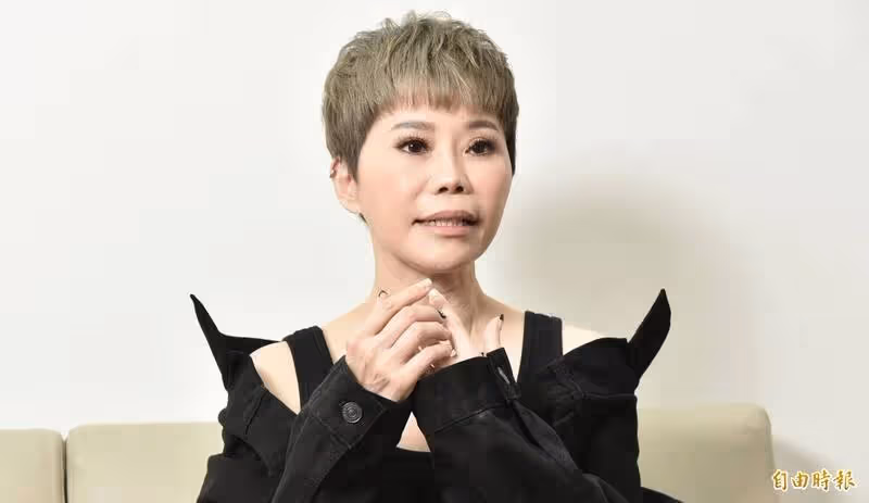 離婚15年了，55歲詹雅雯日本遇到幸福喜傳好消息，她幸福PO出對方照片：整顆心都暖了