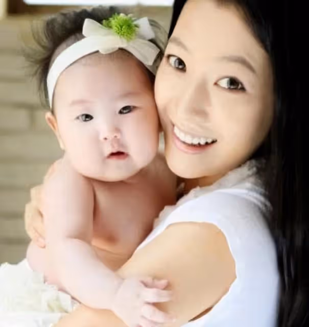 金喜善女兒長大堪稱「整容」,曾被嘲諷長得丑,如今美出了新高度
