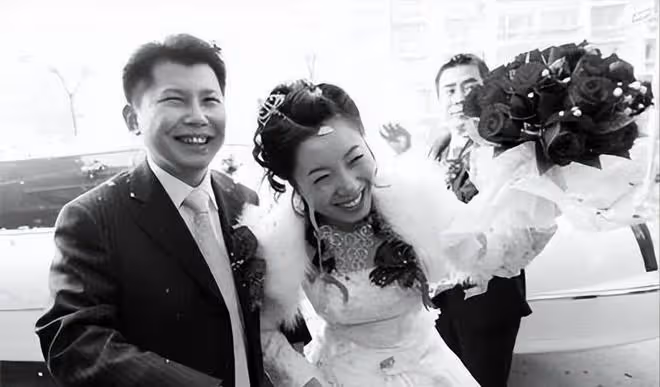 同樣是背叛師門,郭德剛為何能歡迎曹雲金回歸,卻只口不提何雲偉