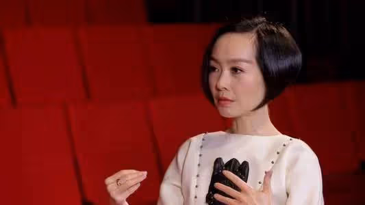 魯豫：53歲成名媛躋身上流社會不容易，參加萬寶寶私人晚宴好風光